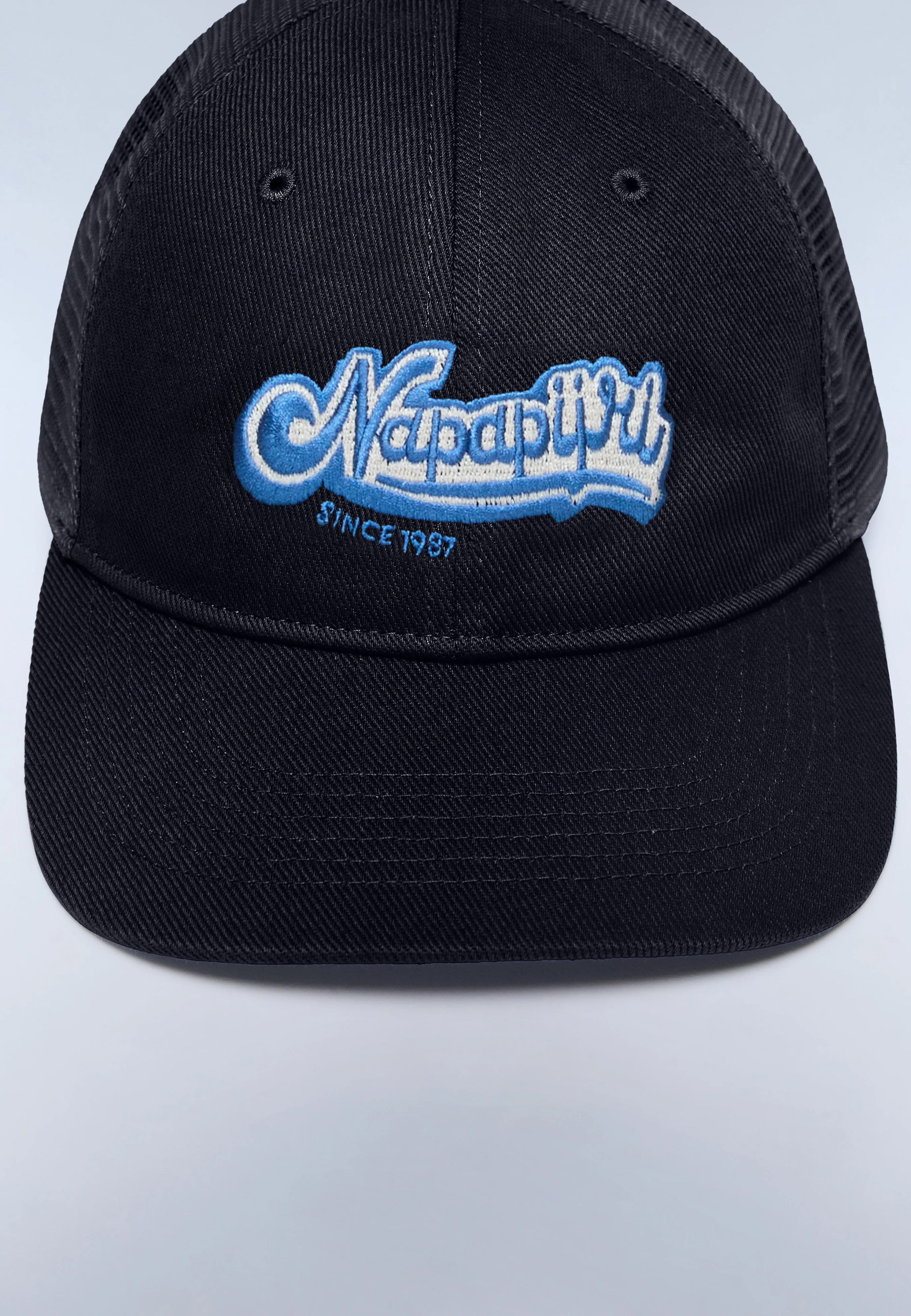 Lustre Cap