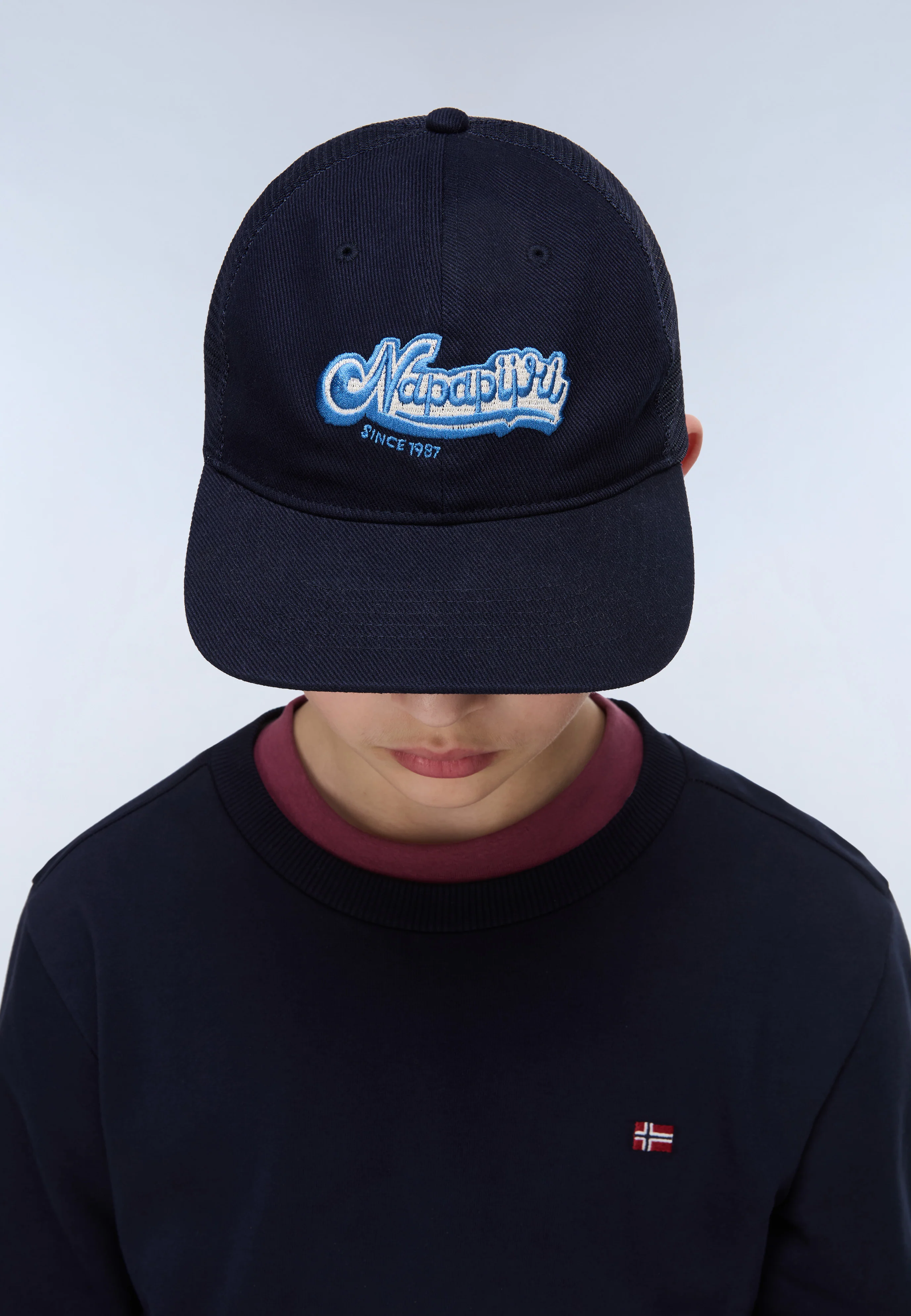 Lustre Cap